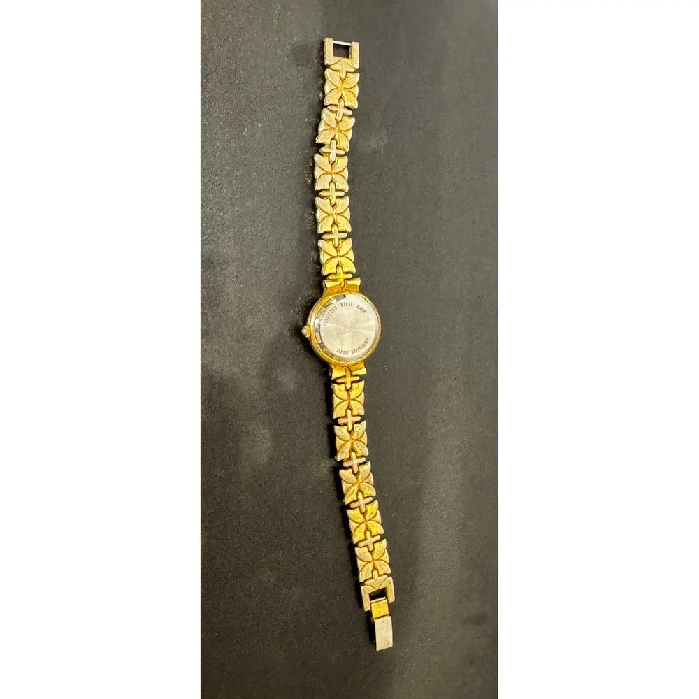 Novelle‎ Womens Two Tone Gold Silver Quartz Watch Japan Movement Roun Dial